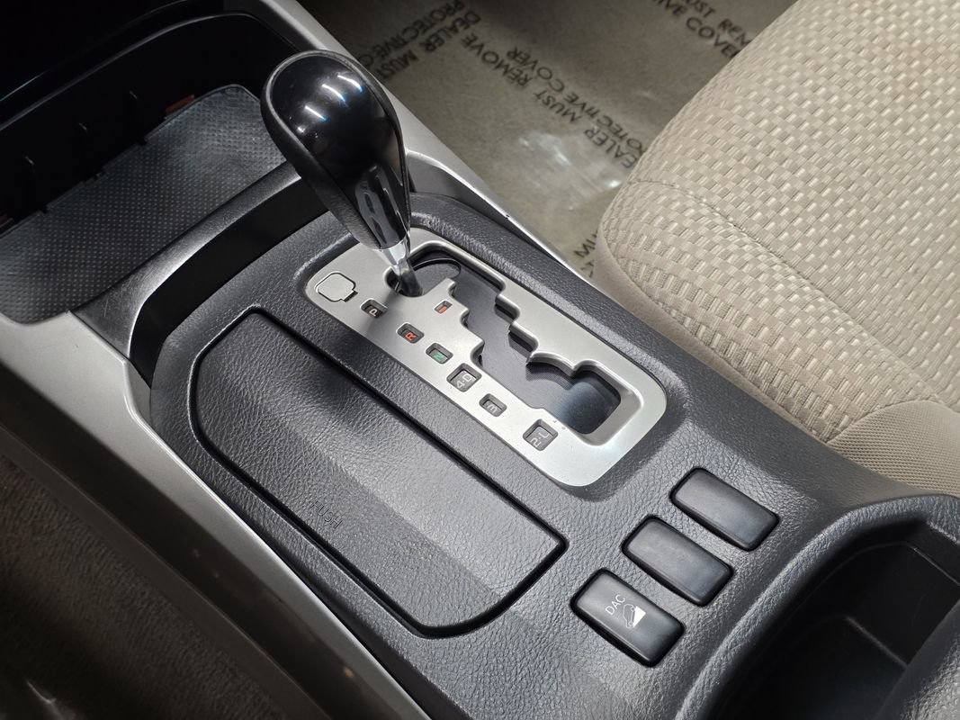Used 2006 Toyota 4Runner SR5 AWD/4WD image 38