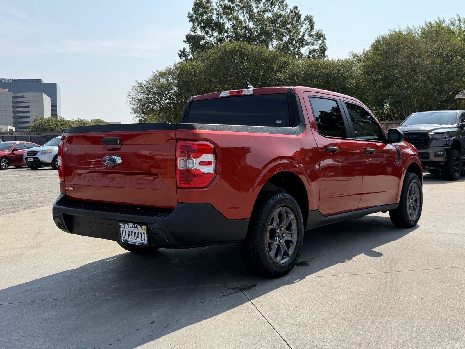 Used 2022 Ford Maverick XLT FWD image 5
