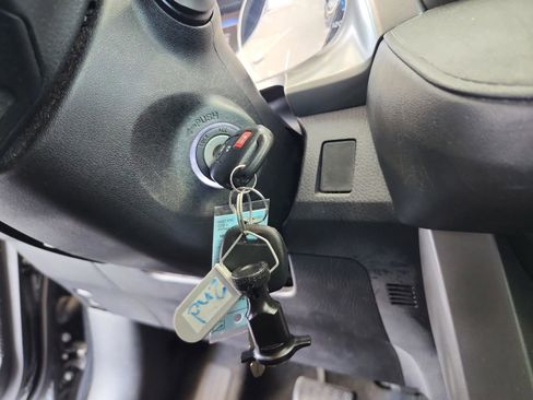 Used 2017 Toyota RAV4 LE image 23