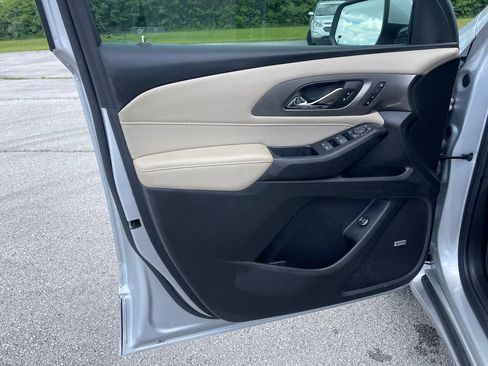 Used 2022 Chevrolet Traverse Premier w/ LPO, Floor Liner Package AWD/4WD image 14