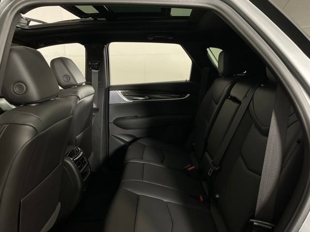 Used 2026 Cadillac XT5 Sportv w/ LPO, Floor Liner Package AWD/4WD image 31