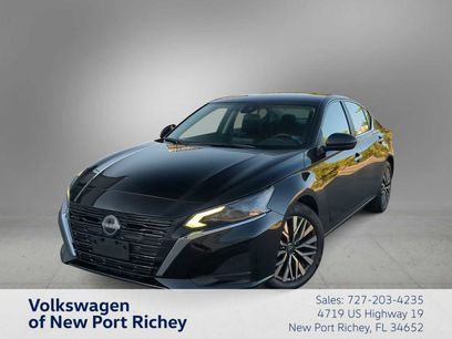 Used 2025 Nissan Altima 2.5 SV