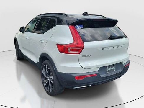 Used 2020 Volvo XC40 T5 R-Design AWD/4WD image 4