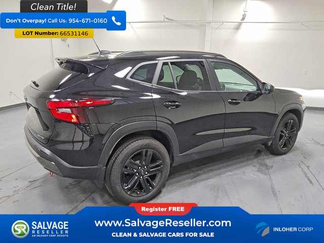 Used 2025 Chevrolet Trax ACTIV w/ Sunroof Package FWD image 4