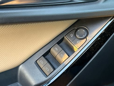 Used 2026 Chevrolet Equinox ACTIV image 24