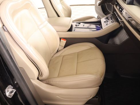Used 2023 Lincoln Aviator Reserve w/ Equipment Group 201A RWD image 15