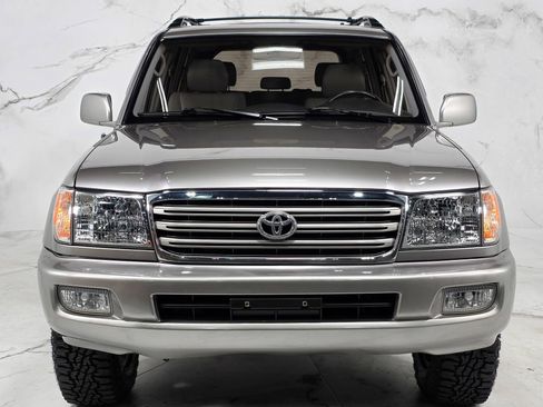 Used 2003 Toyota Land Cruiser AWD/4WD image 8