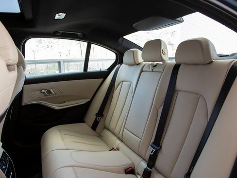 New 2025 BMW 330i Sedan w/ Convenience Package image 22