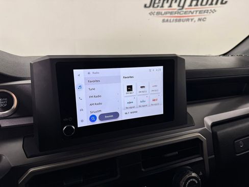 Used 2025 Toyota 4Runner SR5 image 15