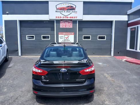 Used 2014 Ford Focus Titanium image 8