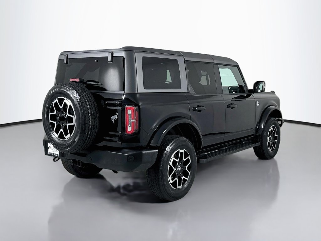 Used 2022 Ford Bronco Outer Banks AWD/4WD image 6