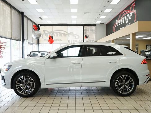 Used 2023 Audi Q8 Premium Plus AWD/4WD image 3