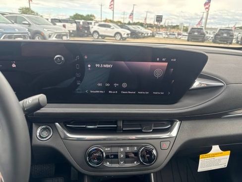 New 2026 Buick Envista Sport Touring w/ Convenience I Package FWD image 17