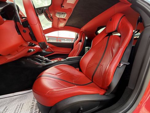 Used 2019 Ferrari 812 Superfast image 24