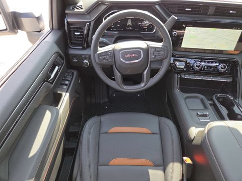 New 2026 GMC Sierra 2500 AT4 w/ AT4 Premium Plus Package AWD/4WD image 32