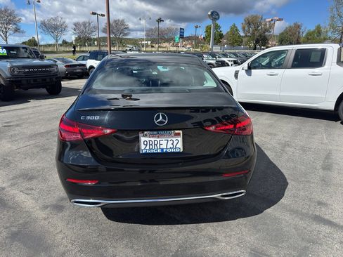 Used 2022 Mercedes-Benz C 300 Sedan image 3