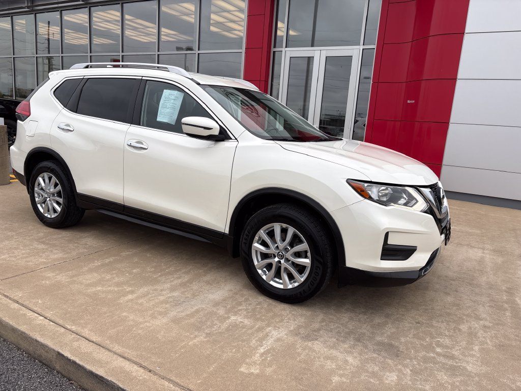Used 2017 Nissan Rogue SV AWD/4WD image 7