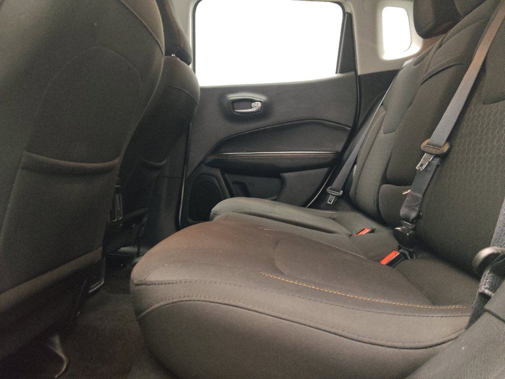 Used 2018 Jeep Compass Sport FWD image 18