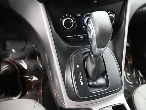 Used 2016 Ford Escape SE FWD image 14