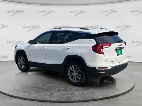 Used 2024 GMC Terrain SLT AWD/4WD image 6