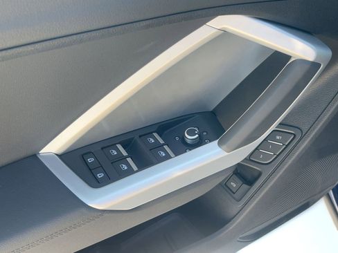 New 2025 Audi Q3 2.0T Premium image 21