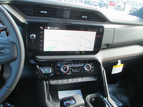 New 2026 GMC Sierra 1500 AT4 w/ AT4 Premium Package image 19