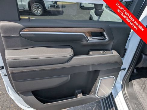 New 2026 Chevrolet Silverado 3500 High Country w/ High Country Premium Package AWD/4WD image 12