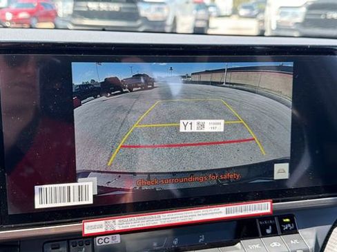 New 2026 Toyota Camry Hybrid FWD image 15