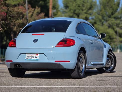 Used 2012 Volkswagen Beetle 2.5 FWD image 10