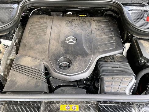 Used 2024 Mercedes-Benz GLE 450 4MATIC image 9