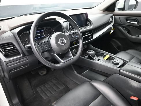 Used 2023 Nissan Rogue SV w/ SV Premium Package AWD/4WD image 13