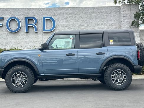New 2025 Ford Bronco Badlands image 7