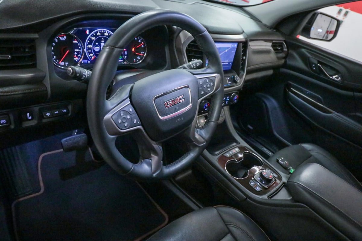 Used 2023 GMC Acadia AT4 w/ Technology Package AWD/4WD image 12