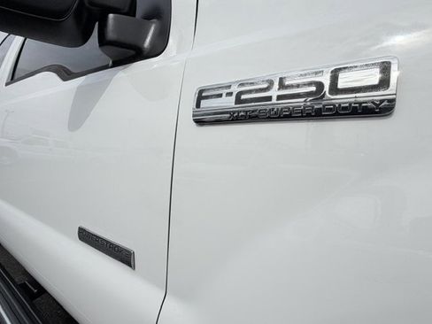 Used 2005 Ford F250 XLT AWD/4WD image 22
