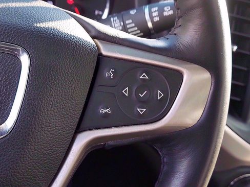 Used 2017 GMC Acadia Denali w/ Technology Package AWD/4WD image 22