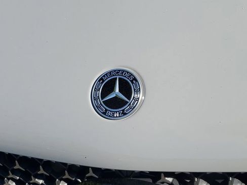 Used 2024 Mercedes-Benz GLE 350 4MATIC image 10