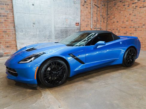 Used 2014 Chevrolet Corvette Stingray Convertible w/ 3LT Preferred Equipment Group RWD image 8