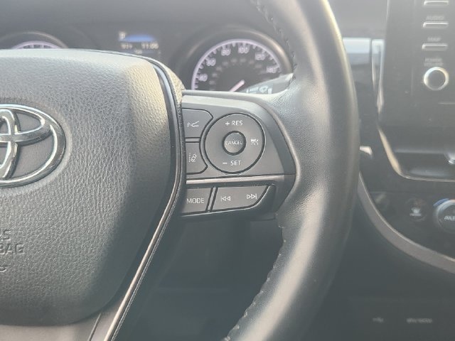 Used 2022 Toyota Camry SE w/ Convenience Package FWD image 29