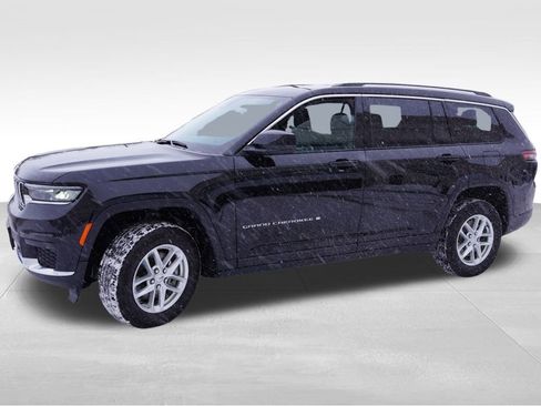 Certified 2023 Jeep Grand Cherokee L Laredo w/ Luxury Tech Group I image 11