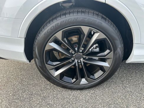 New 2026 Audi Q7 3.0T Premium Plus image 23