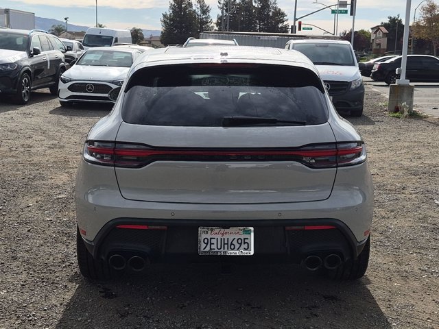 Used 2023 Porsche Macan AWD/4WD image 6