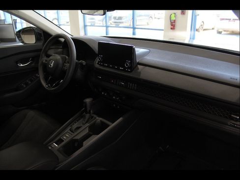 Certified 2025 Honda Accord SE image 23