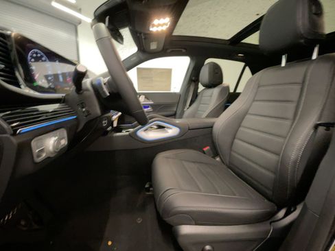 New 2026 Mercedes-Benz GLE 580 4MATIC image 5