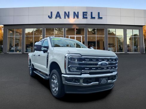 New 2026 Ford F250 Lariat w/ Chrome Package image 2