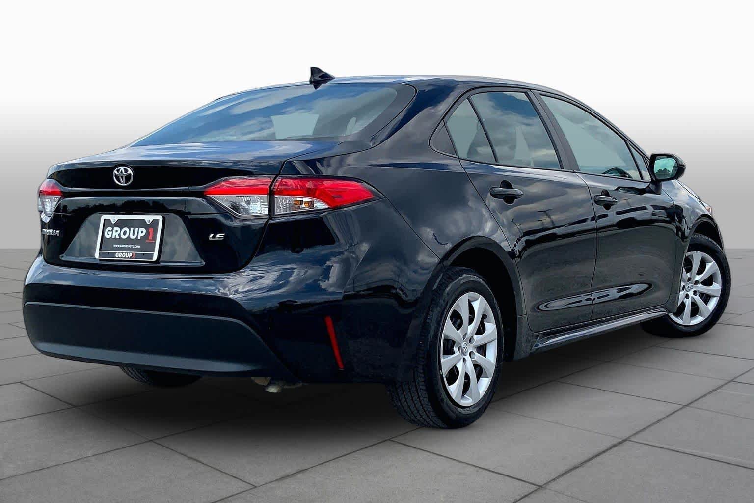 Used 2024 Toyota Corolla LE FWD image 13