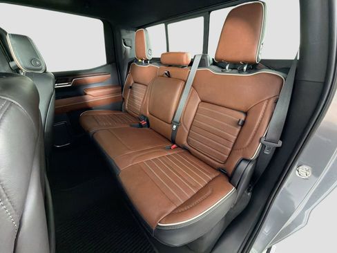 Used 2023 GMC Sierra 1500 Denali Ultimate image 25