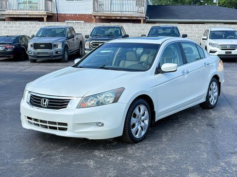 Used 2010 Honda Accord EX-L image 4