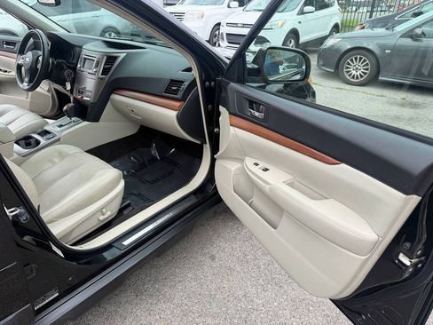 Used 2014 Subaru Outback 2.5i Limited AWD/4WD image 18