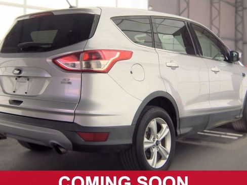 Used 2016 Ford Escape SE AWD/4WD image 3