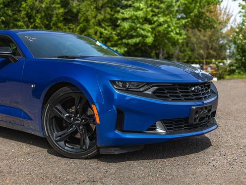 Used 2021 Chevrolet Camaro LT w/ RS Package RWD image 3
